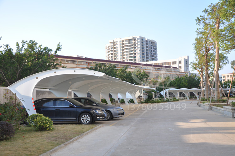 汕尾紅電花園膜結(jié)構(gòu)車棚